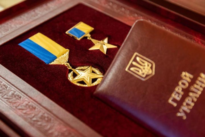 Буковинець Олег Лакуста отримав звання «Герой України»
