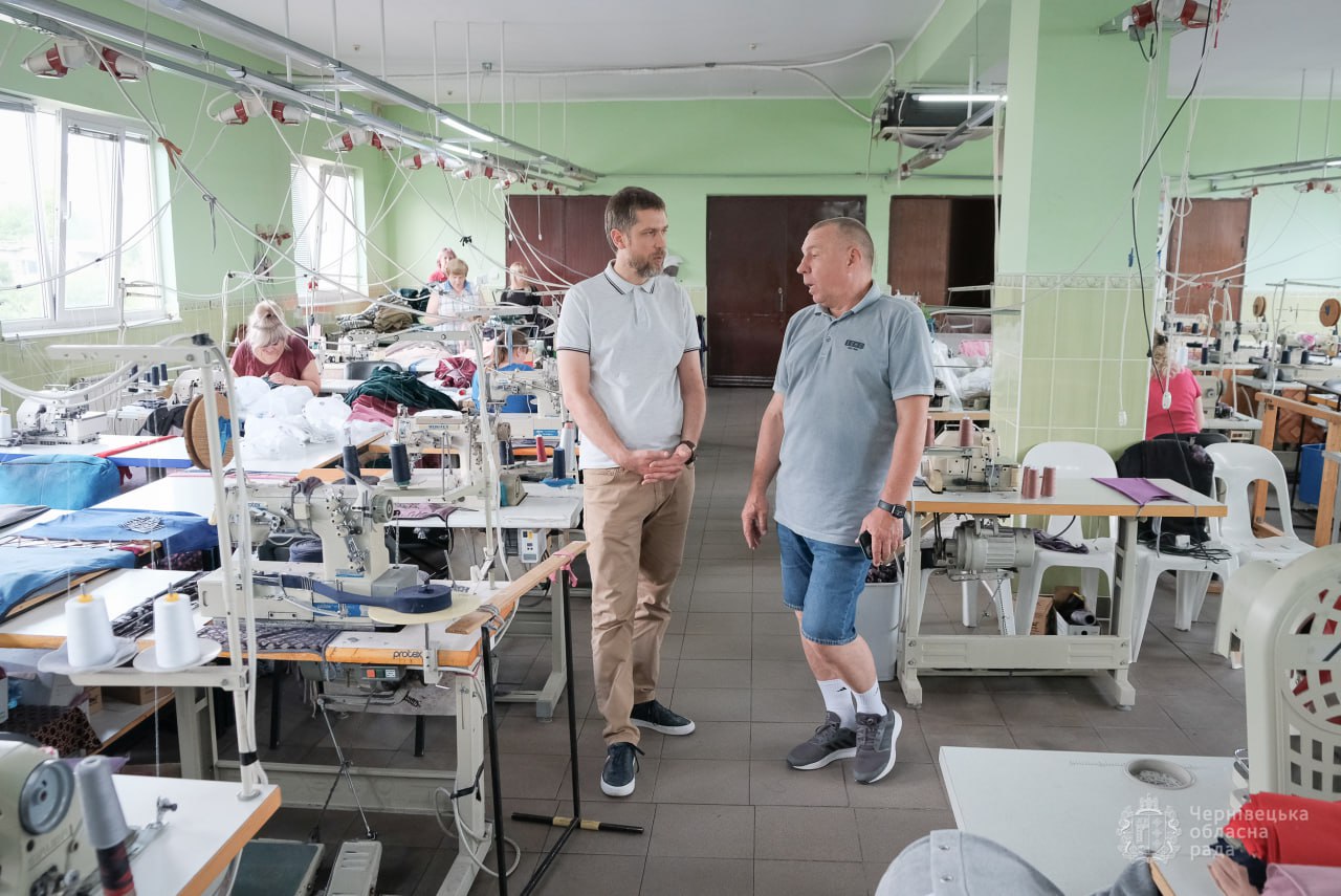 Голова обласної ради Олексій Бойко відвідав швейну фабрику «Stassmoda»