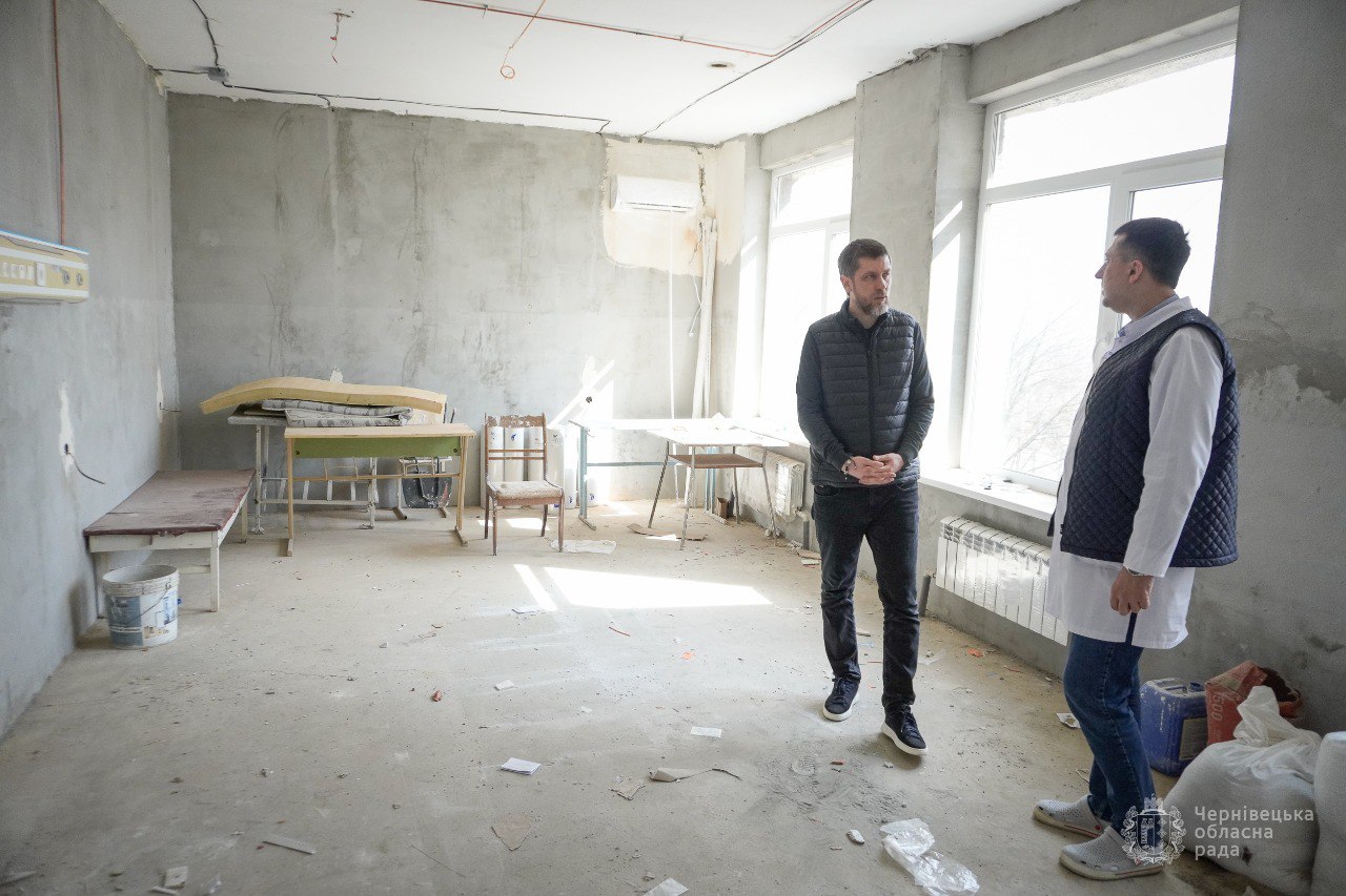 Завершується реконструкція четвертого поверху педіатричного корпусу Чернівецької обласної дитячої клінічної лікарні