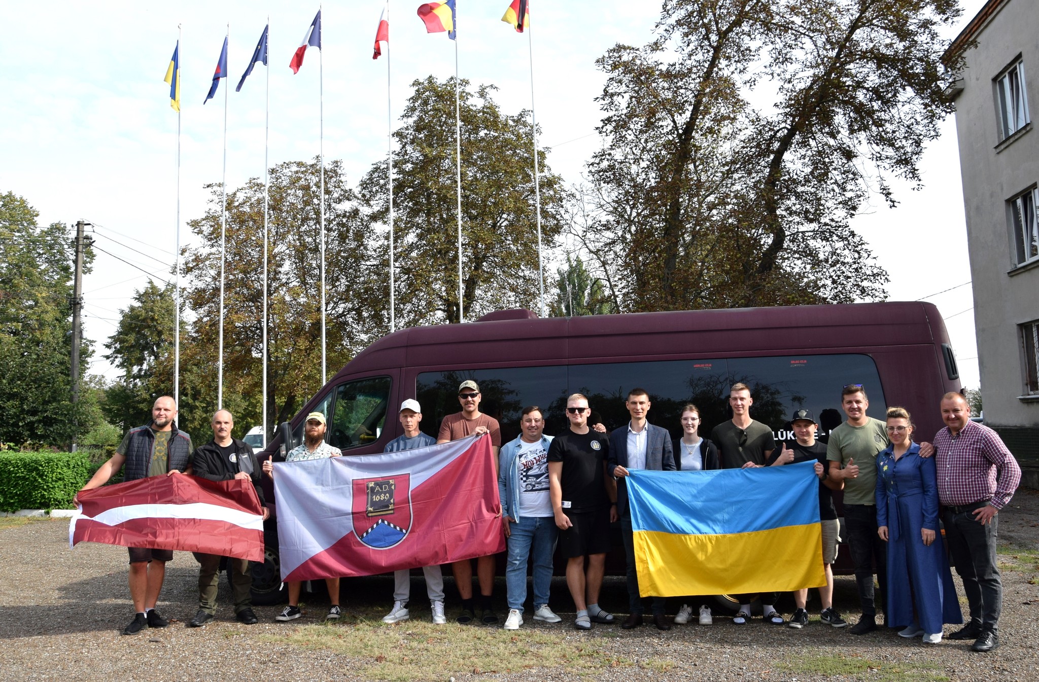 Чергову допомогу від партнерського міста Алуксне отримала Хотинська громада