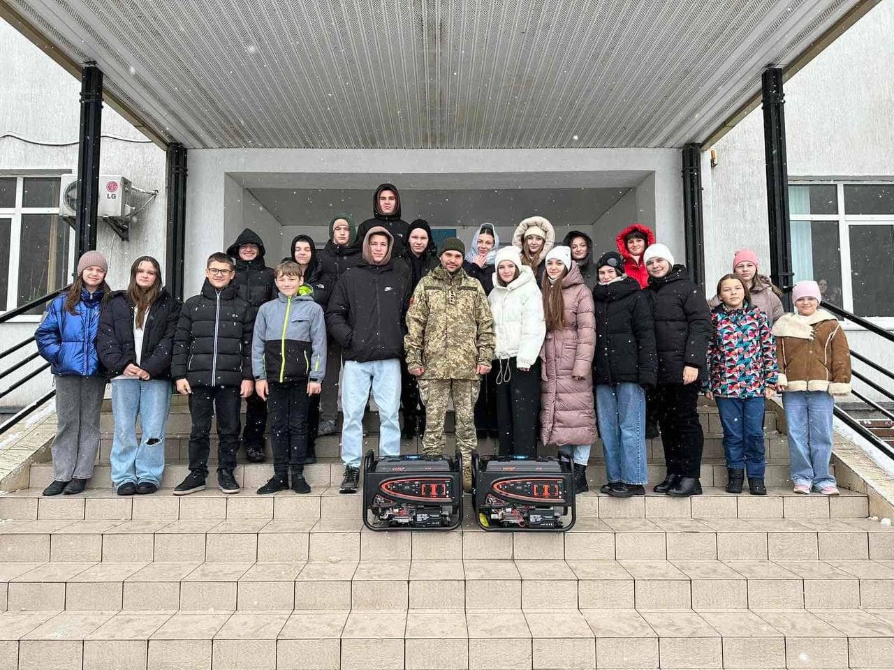 Під час благодійного ярмарку у Мамаївському закладі загальної середньої освіти І-ІІІ ступенів вдалося зібрати 39 тисяч гривень