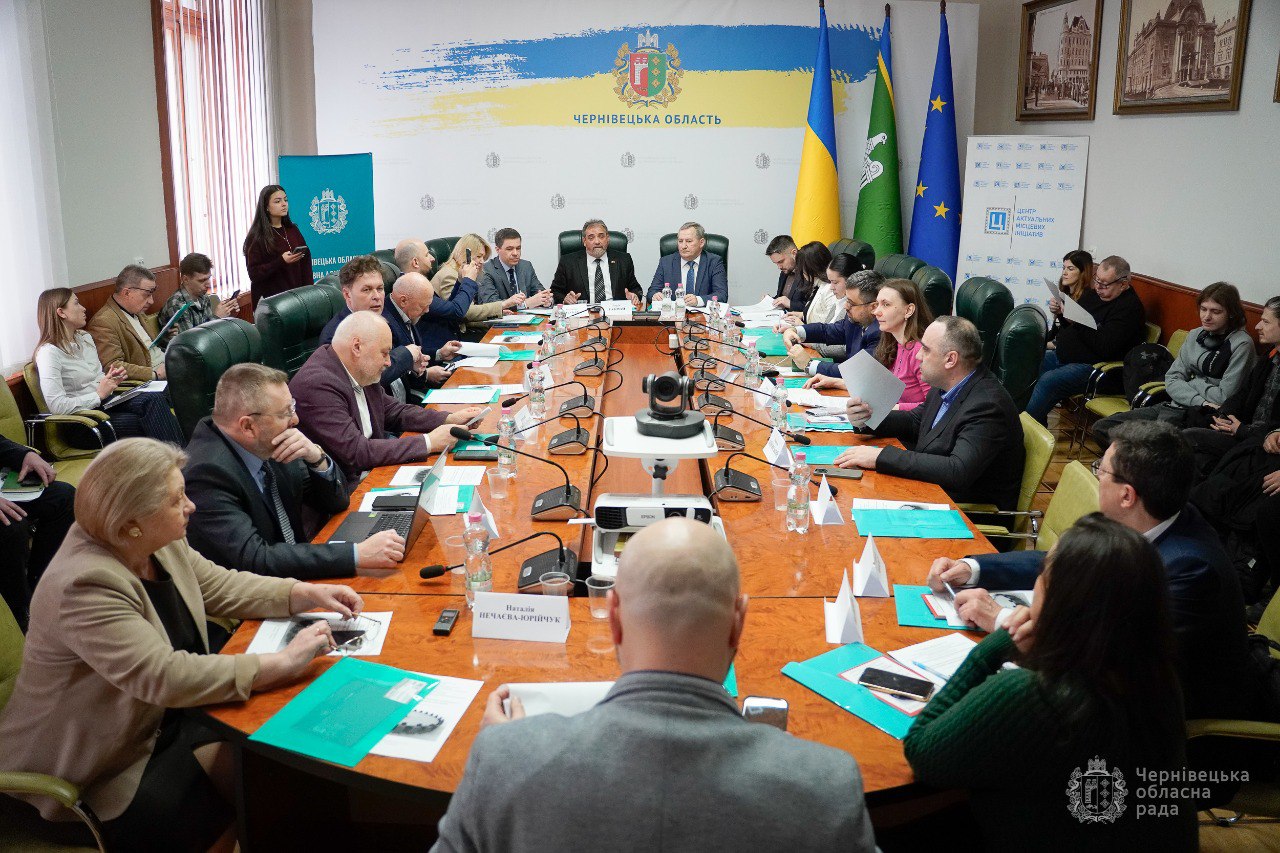 З нагоди 76-ї річниці створення НАТО у Чернівцях відбувся міжнародний круглий стіл на тему «Проблеми євроатлантичної безпеки в контексті актуальних геополітичних викликів»