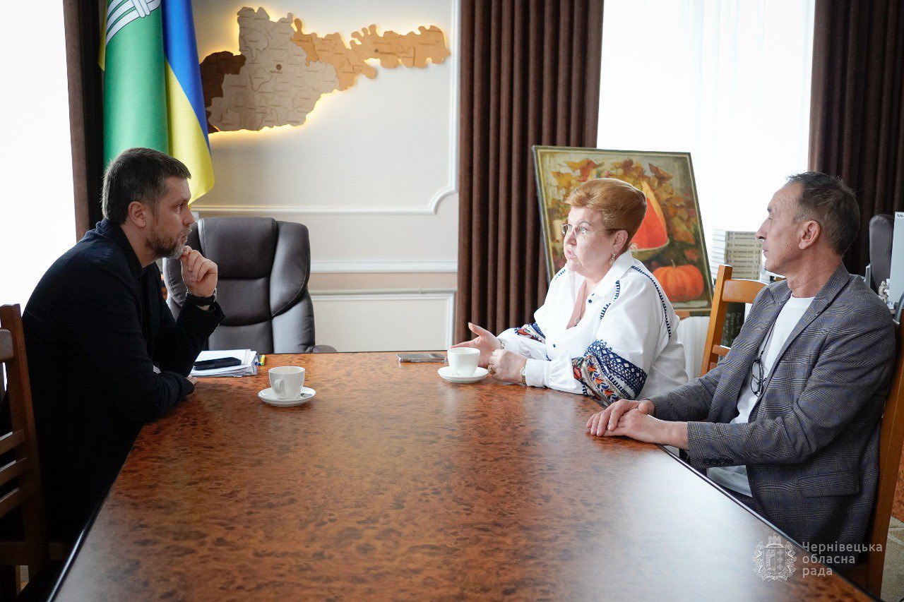 Голова Чернівецької обласної ради Олексій Бойко провів робочу зустріч із Тетяною Знаменською — президенткою Асоціації неонатологів України