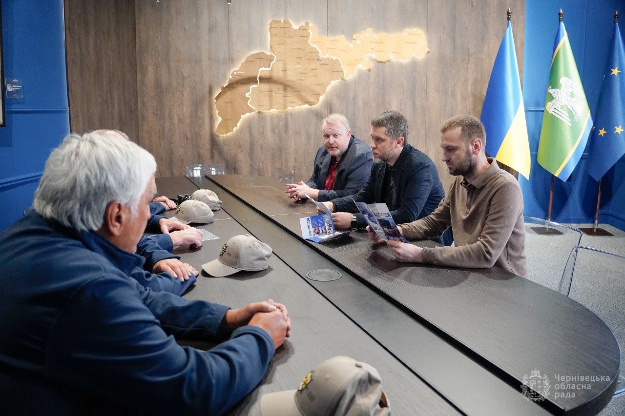 Голова Чернівецької обласної ради Олексій Бойко провів робочу зустріч із представниками гуманітарної місії «ГІЛЬФЕ-КОРБАХ» (Humanitäre Hilfe Korbach) на чолі з головою місії Андреасом Брасом