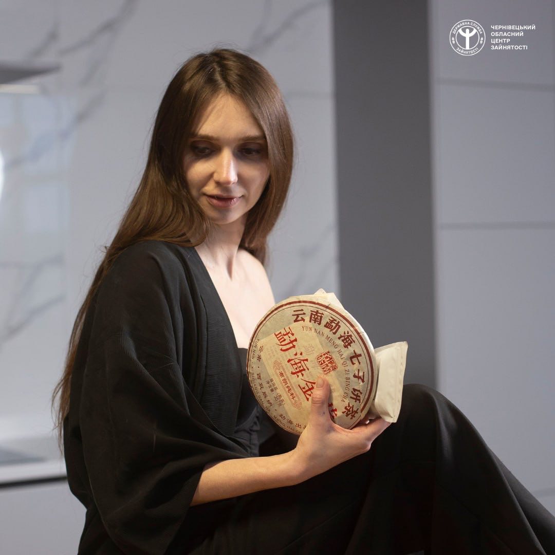У Чернівцях завдяки гранту підприємниця розвиває чайний бізнес