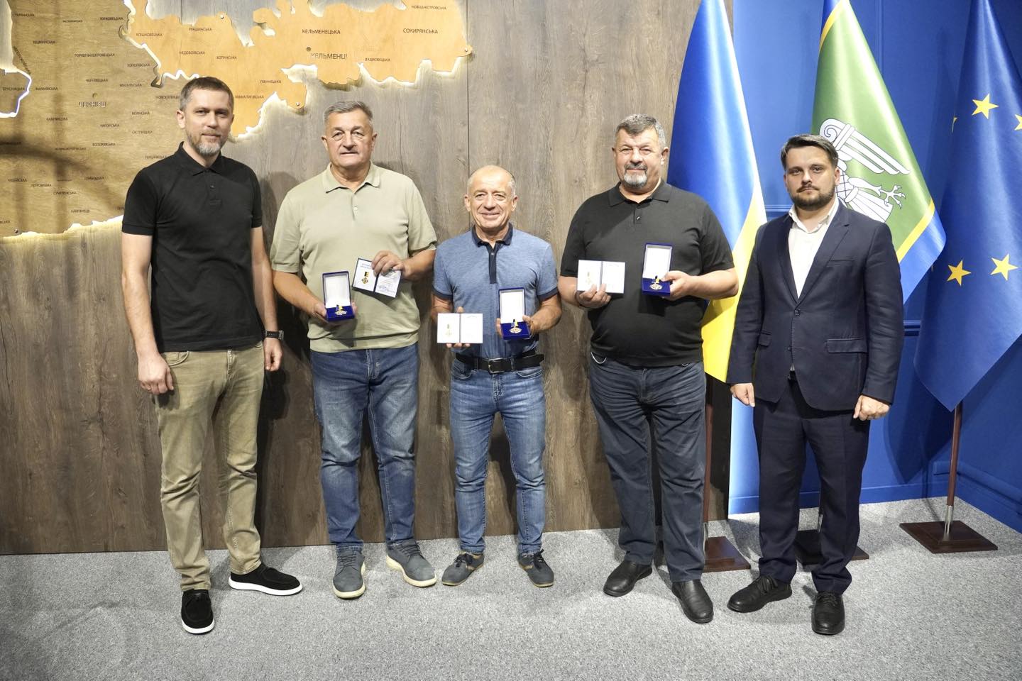 Вони зводять житло й підприємства, створюють інфраструктуру, дбають про комфорт і безпеку.