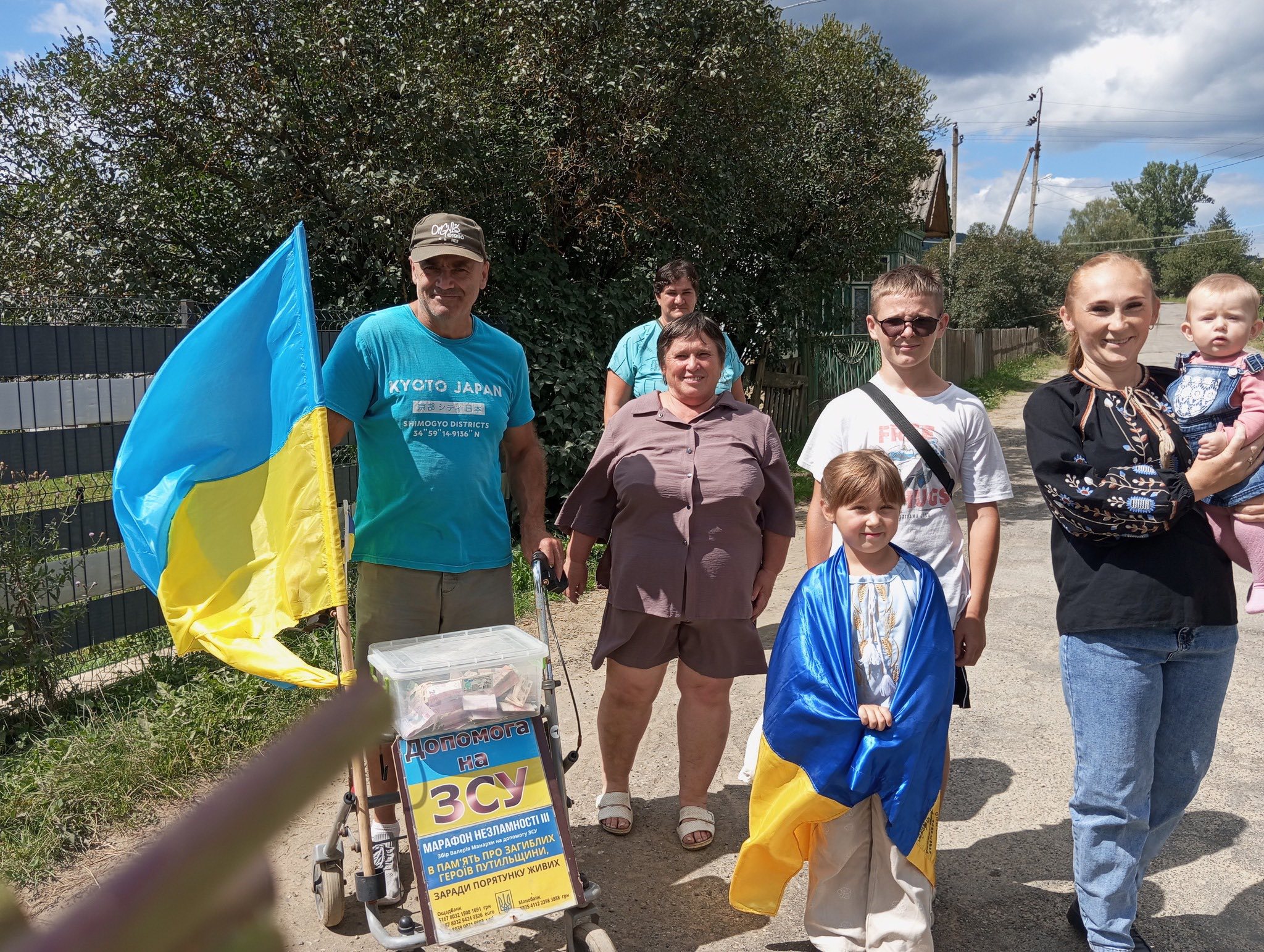 Волонтер Валерій Монарха заверши свій четвертий марафон незламності, під час якого збирав гроші на потреби війська