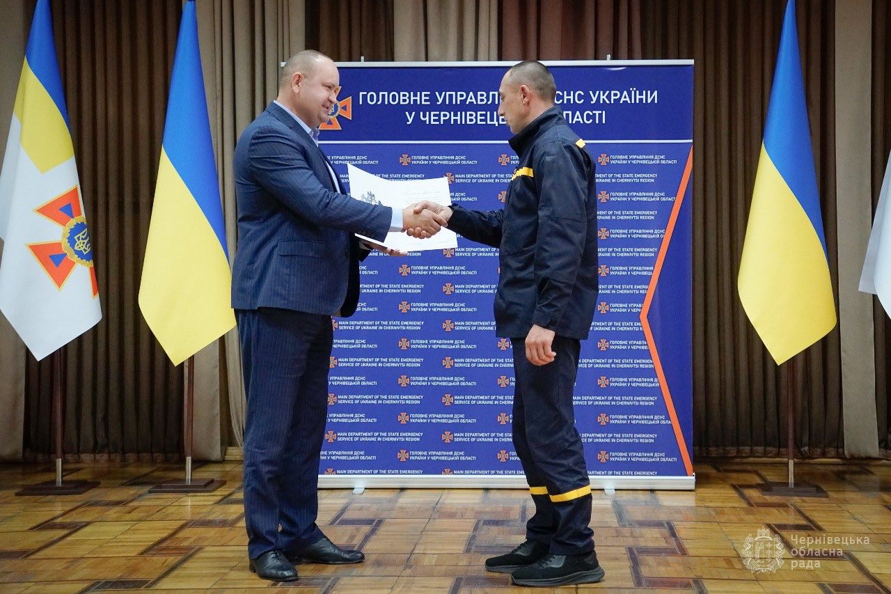 В.о. голови Чернівецької обласної ради Микола Гуйтор привітав фахівців Державної служби України з надзвичайних ситуацій з нагоди професійного свята
