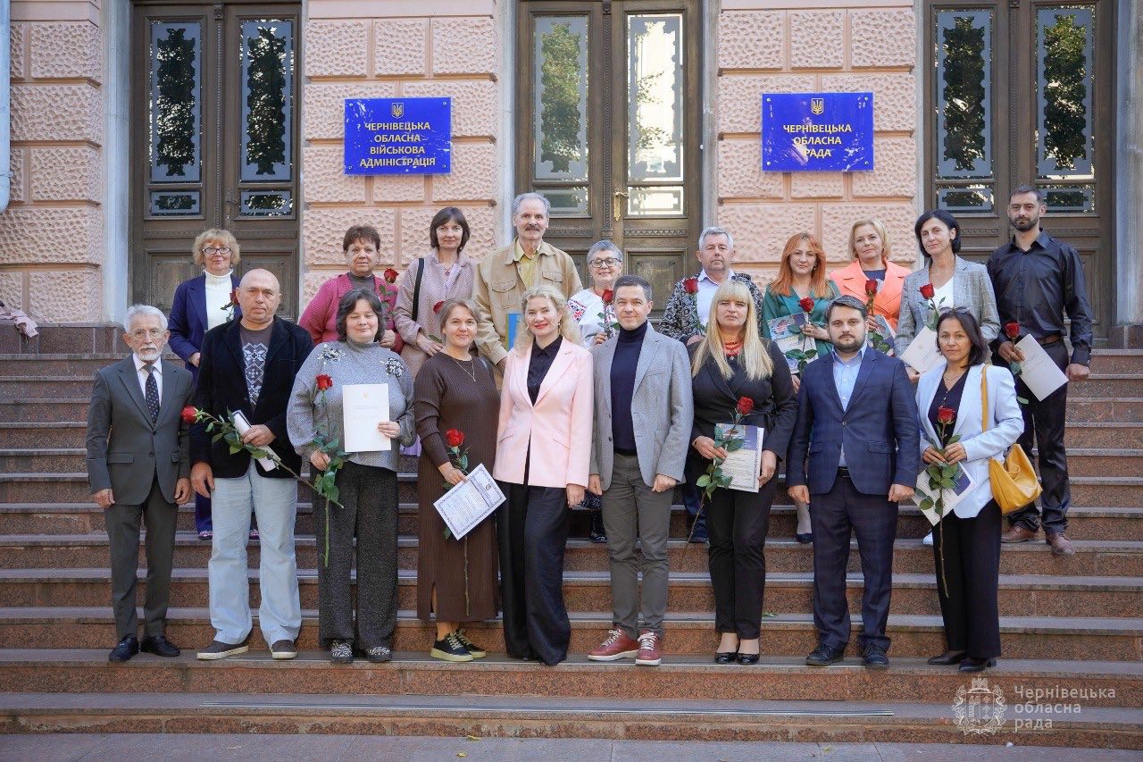 Заступник голови Чернівецької обласної ради Михайло Павлюк привітав працівників позашкільної освіти
