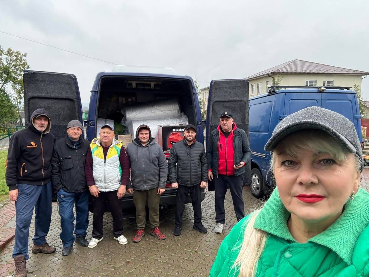 Волонтери Клішковецької громади відвідали земляків на передовій