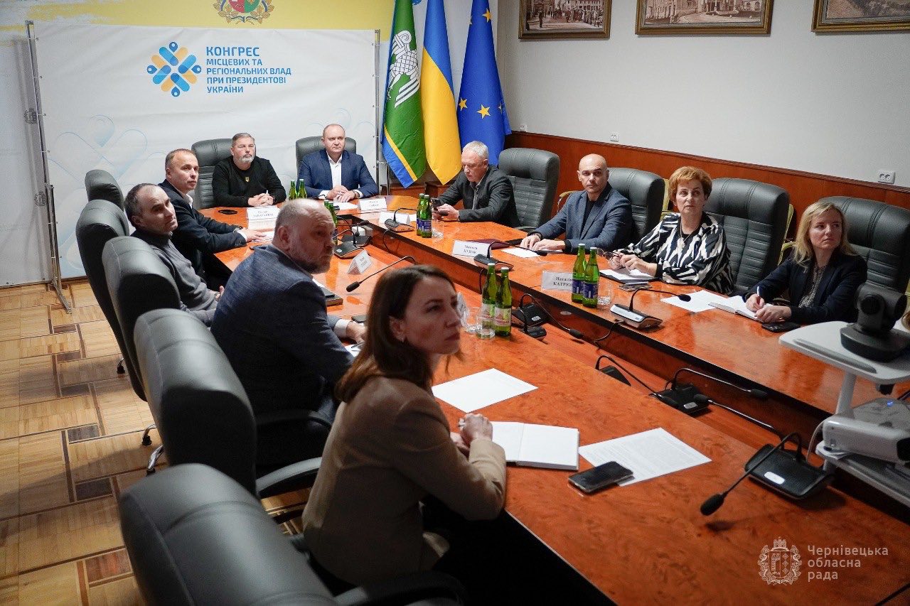 У межах Конгресу місцевих та регіональних влад при Президентові України обговорили законопроєкт №14048, який передбачає посилення державного контролю за законністю рішень органів місцевого самоврядування та підвищення їх прозорості