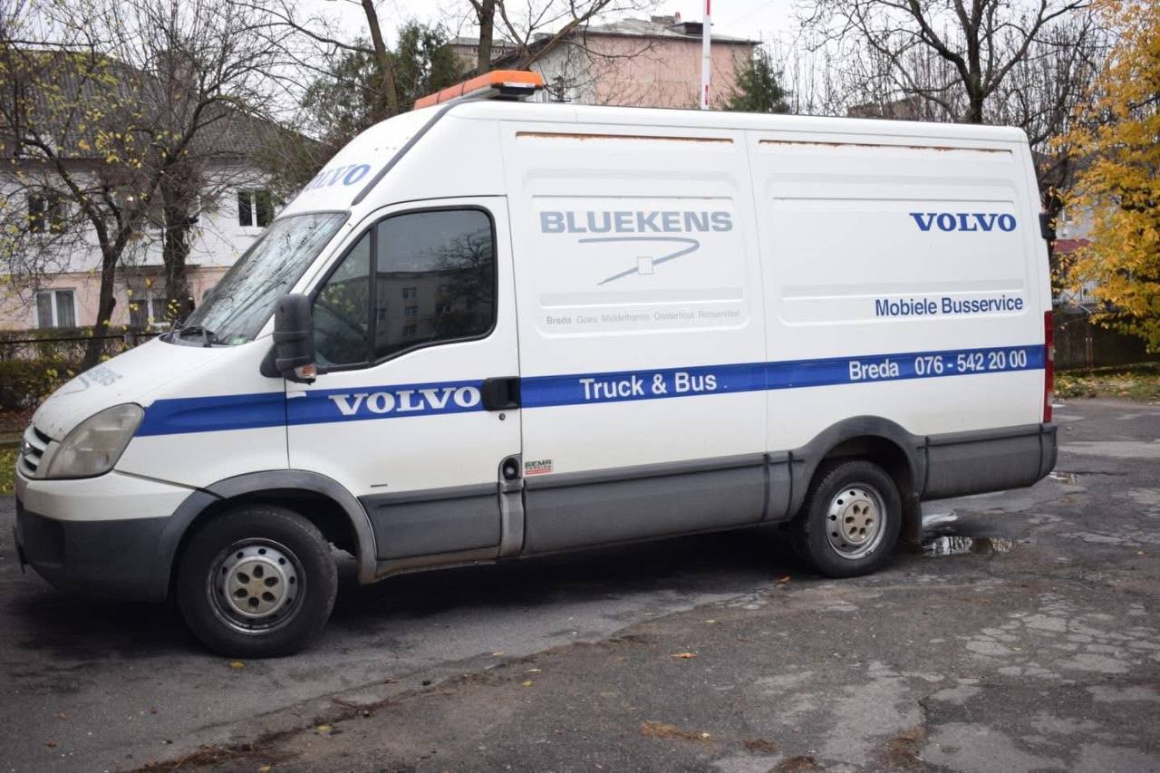 Сокирянська громада продовжує підтримувати військо