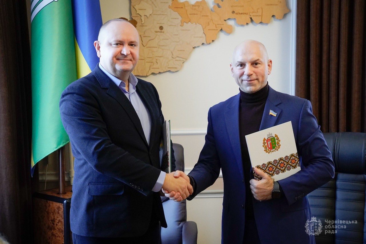 Сумська та Чернівецька обласні ради підписали Меморандум про співпрацю