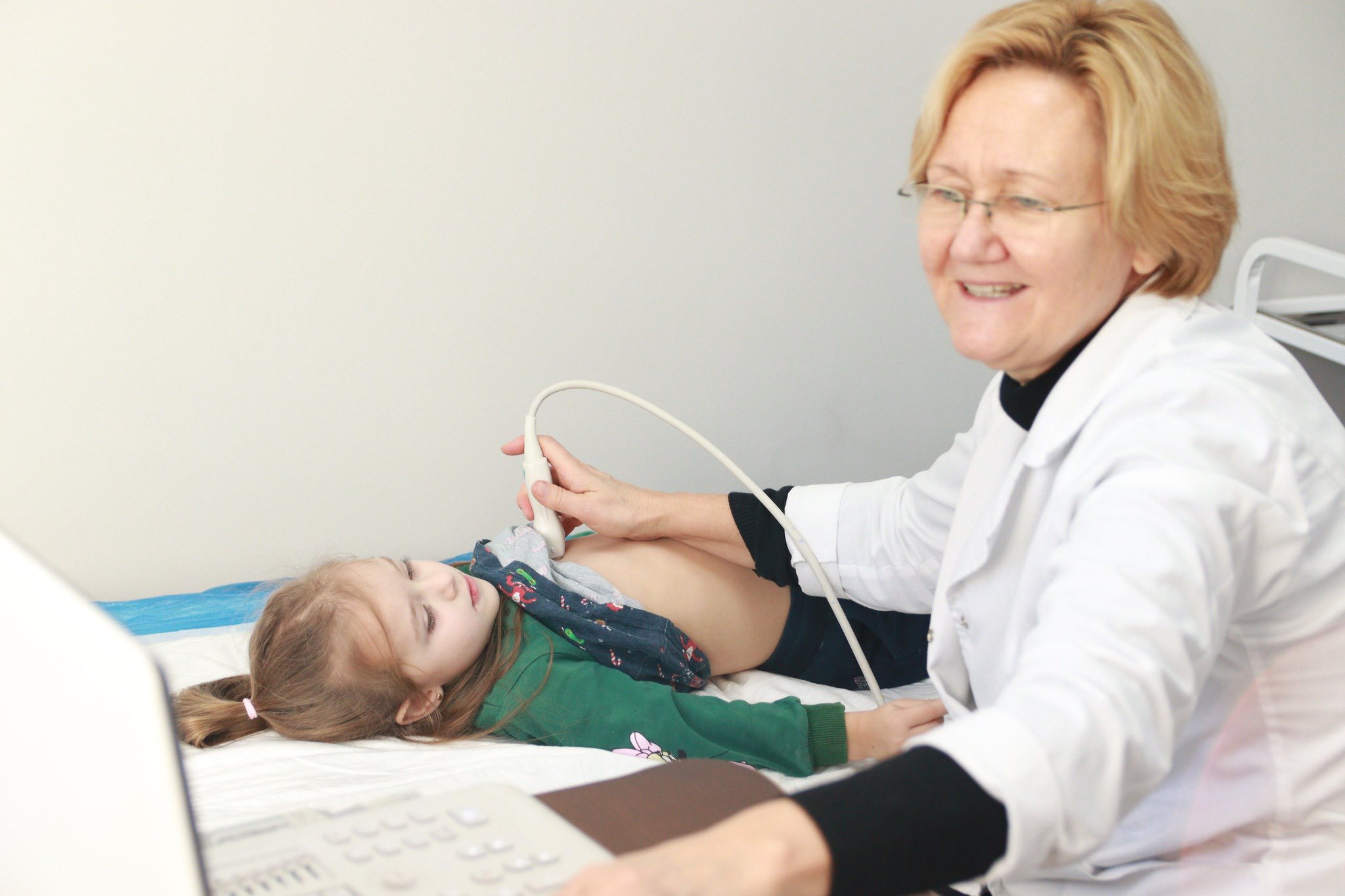 Столичні кардіологи консультували маленьких буковинців